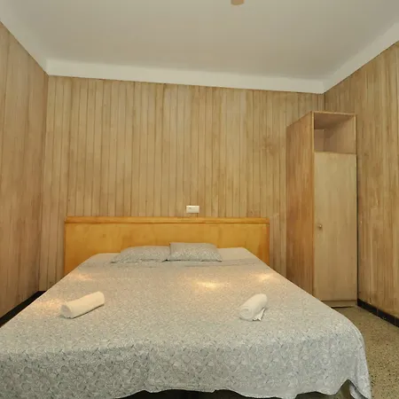 Townhouse Plaza Paris * Lloret de Mar