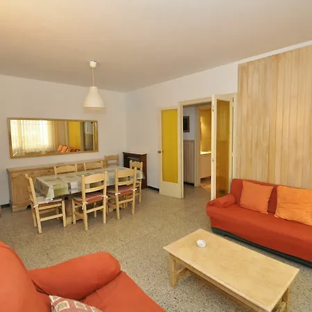 Townhouse Plaza Paris Villa